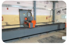 Laser cutting machine